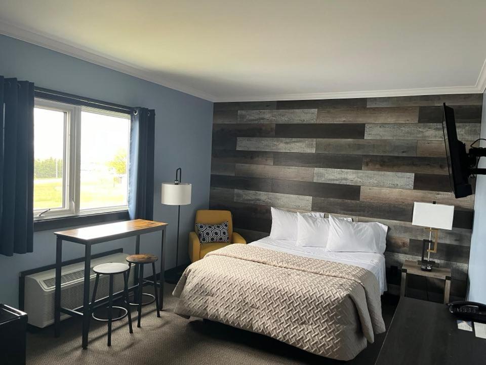 Acadian Hotel Stephenville 外观 照片